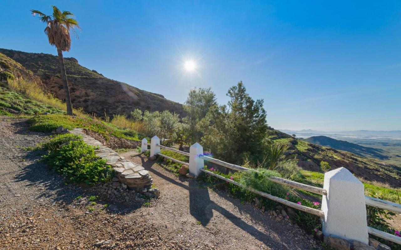 Cortijo El Albaricoque De La Sierra - Finca De 75 Hectareas ! Nijar Exterior photo